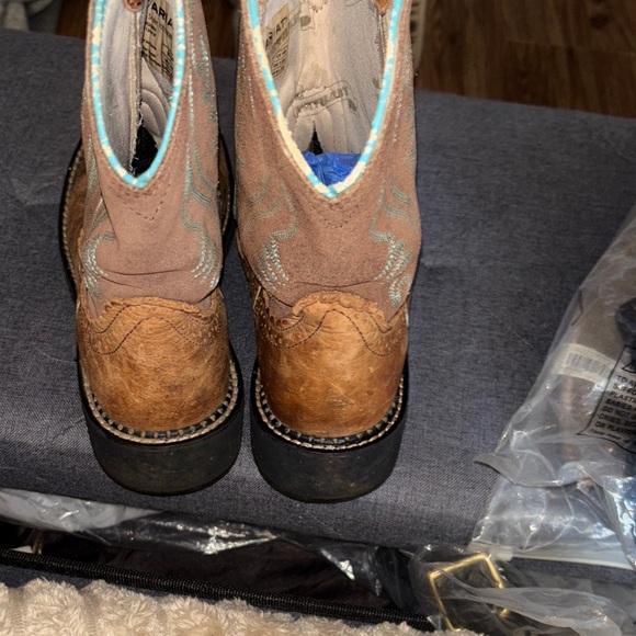 Brown Western Cowboy Boots with Turquoise Stitching - Picture 6 of 6